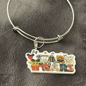 Charm Bracelet with Green and Multicolor Star Wars Pendant